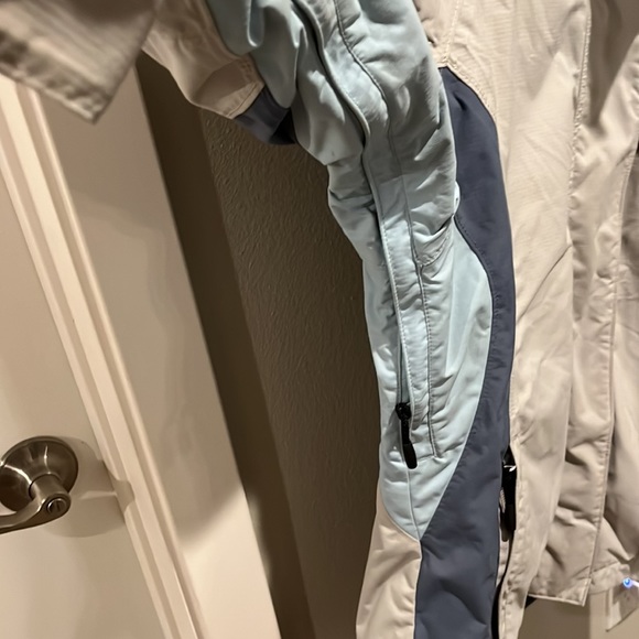 Columbia Convert Outlast winter coat.  Womens M - Picture 3 of 5